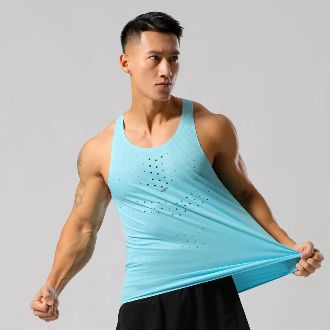 เสื้อกั๊กวิ่งน้ำหนักเบาสำหรับผ - Cycling Gear Clothing บทวิจารณ์และราคา